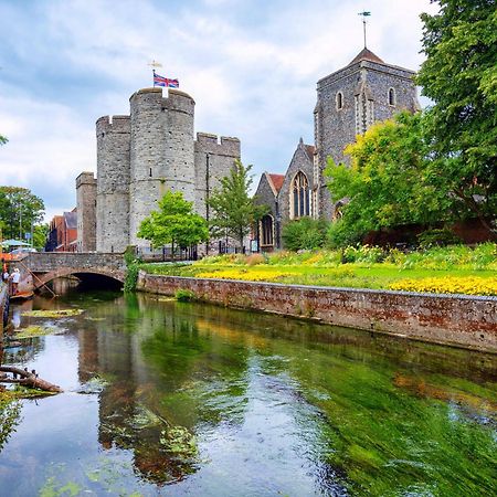 Broadway'S Canterbury City Escape Dış mekan fotoğraf